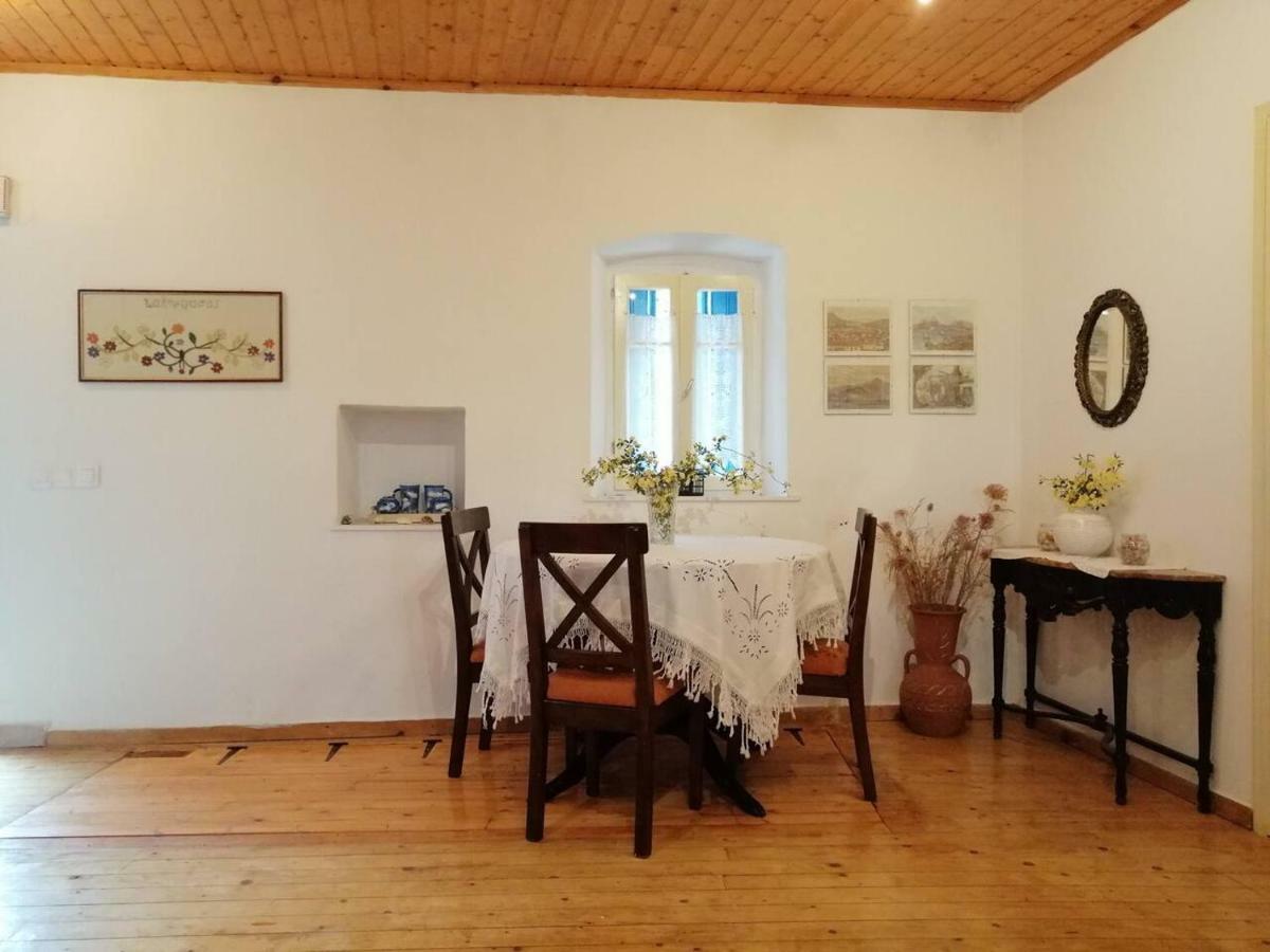 Apartment Lefki's House