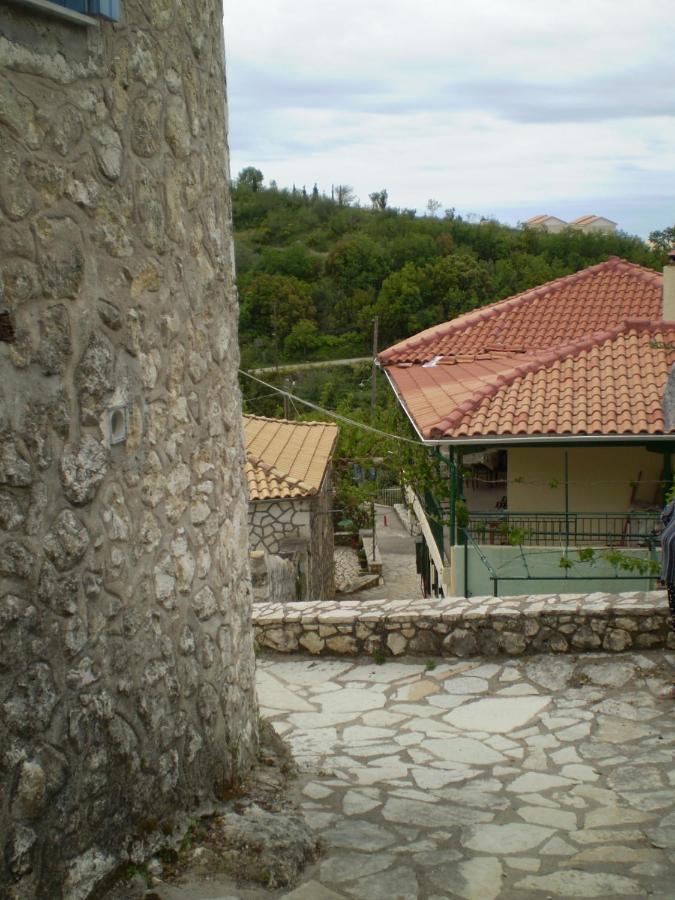 Lefki's House Drymon